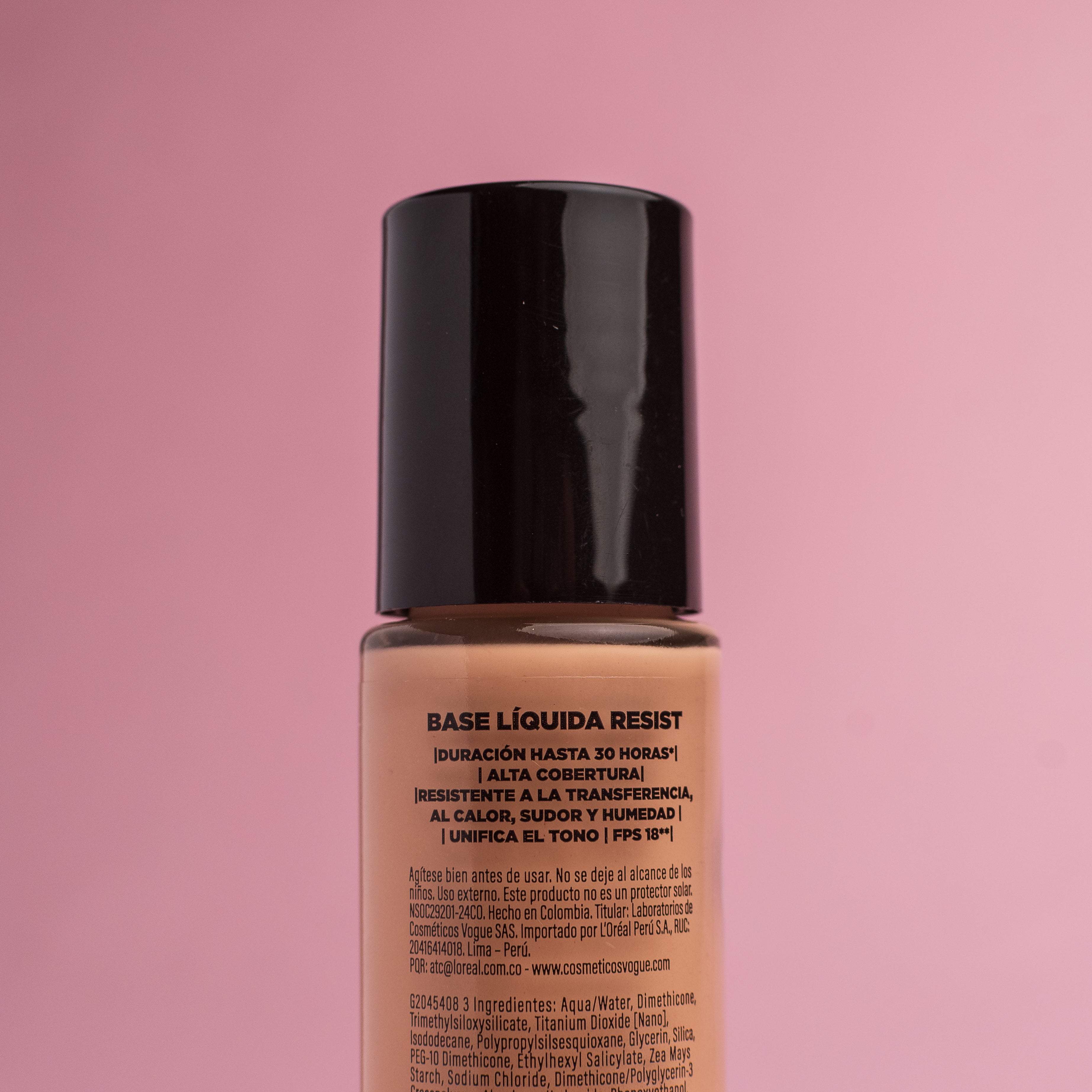 Base Líquida Vogue Resist – Tono Caramelo (30 ml / 1.01 oz)