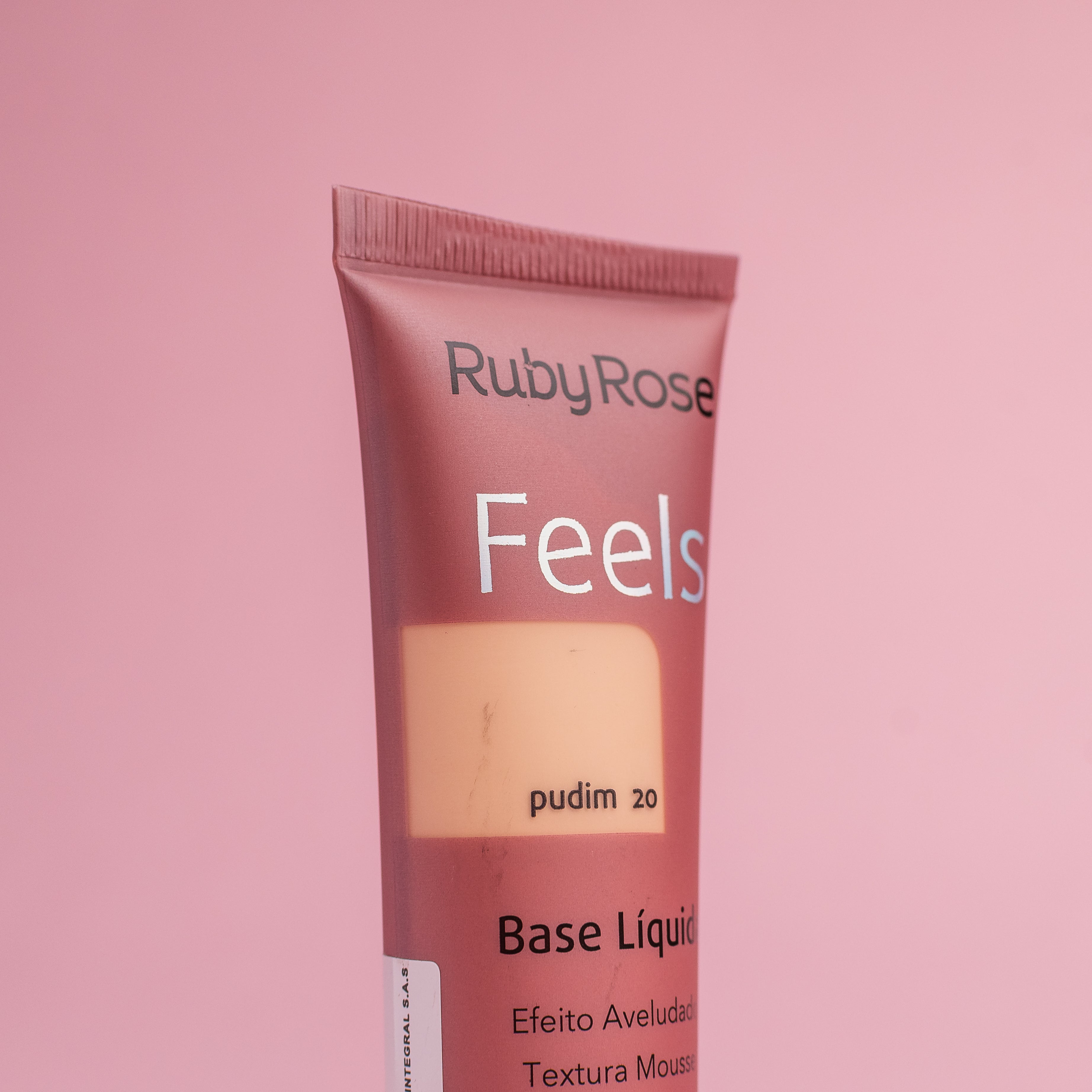 Base Líquida Ruby Rose Feels – Tono Pudim 20 | 29 ml (0.98 oz)