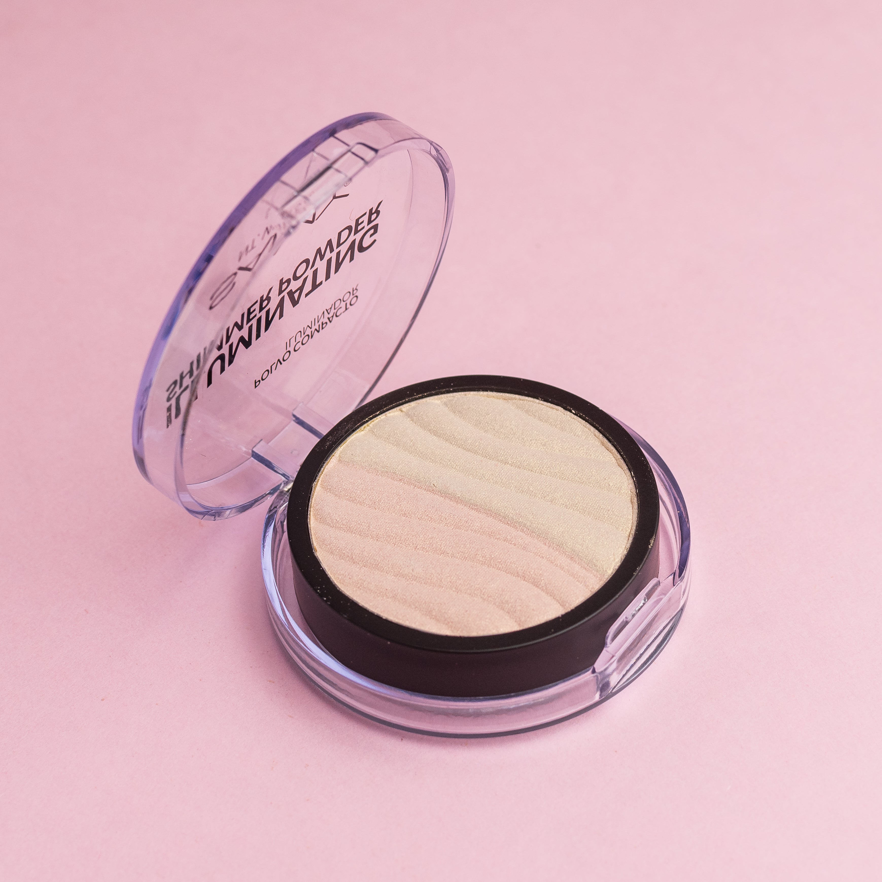 Iluminador en polvo compacto 	Samy  Shimmer Powder Diamond Glow 	4,5g